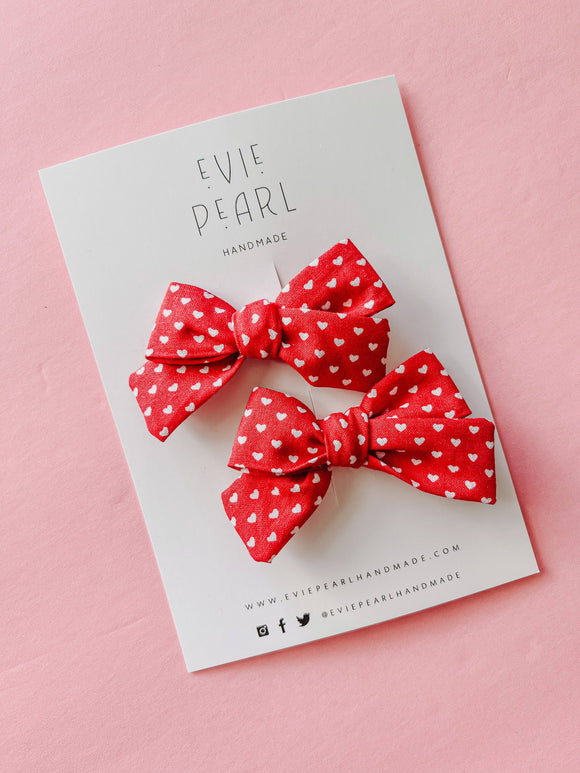 Red Heart Small Pinwheel Pigtail Bows